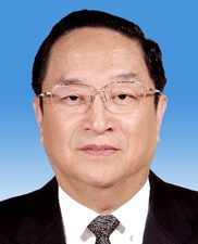 全国政协主席:俞正声
简介:俞正声,男,汉族,1945年4月生,浙江绍兴人,1963年8月参加工作,1964年11月加入中国共产党,哈尔滨军事工程学院导弹工程系弹道式导弹自动控制专业毕业,大学学历,工程师。现任中共中央政治局常委,十二届全国政协主席。
