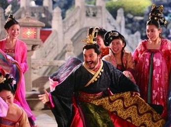 中国古代皇帝大都后宫拥有三千佳丽,因此历史高清图片