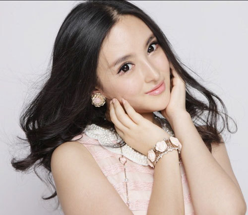 一美国记者被ISIS斩首前画面