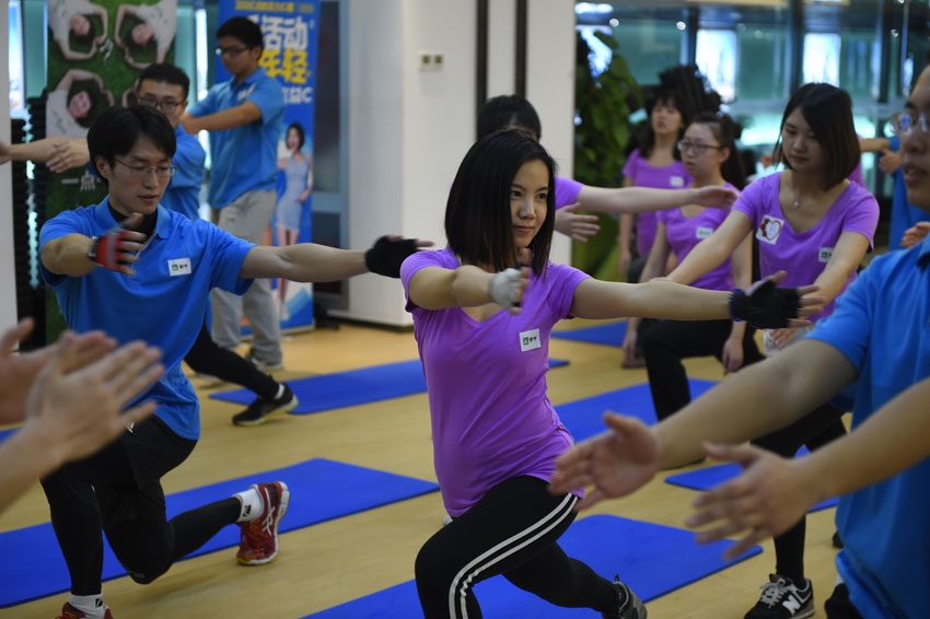 �����ǣ��������켼��˭��ǿ����ţ������·�������ң�