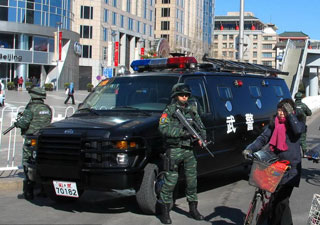 2015᣺ 侯ǹִ