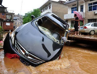 江西德兴遭强降雨袭击