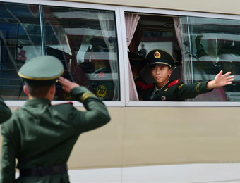 广东：2000新兵奔赴边海防一线