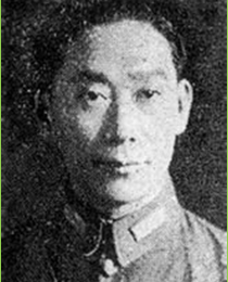 �����£�1898��1943����ԭ������ï���ϳ��ˡ����Ҿ�У����ѧϰʱ�����й���������1943��11��18�գ��տ�����Һ������������·���פ�س��¡�29�����ʲ���ʼ�п���ս����12��2�����磬ȫ��ֻʣ��12���ˡ�3���賿���ɲ�����ָ�ӣ�����ǣ����У��ڻ�ͻΧ��Ϊ��ӦͻΧ�������¹��ػ�������������δ��˵��˲�ʽ��档����ʱ���������ʲ�ͻ������ƺ�֣��ڴ���Ĺǰ�������ʱ�������е���׳��ѳ�������������׷�ڲ�����Ϊ�н����Ρ�