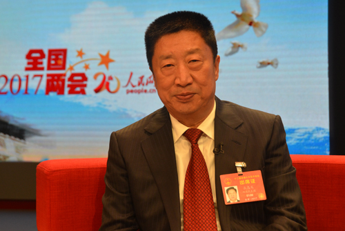 三友董事长_三友集团党委书记、董事长、总经理王春生到硅业公司现场办公