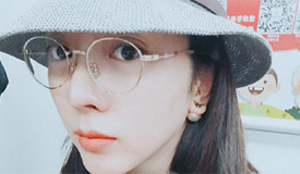 李思思带娃"低碳出行"