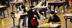 疫情+"高考"?这道题各国怎么解疫情下，各国统一考试都受到影响。延期举行、考场防疫成为各国关注的新重点。[阅读]