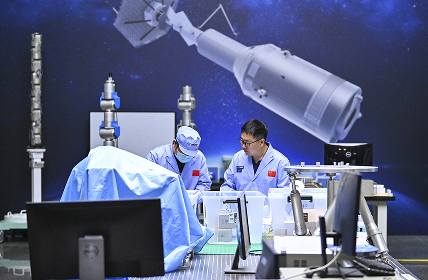 探访空间光学系统在轨制造与集成重点实验室