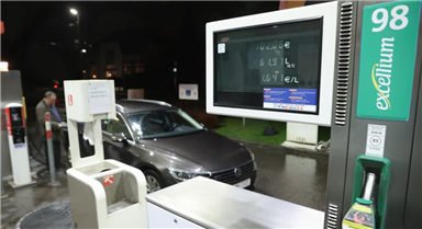 ŷԪ��ȥ��12��ͨ���ʻ���