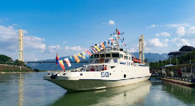 中国执法艇助力湄公河联合巡逻执法