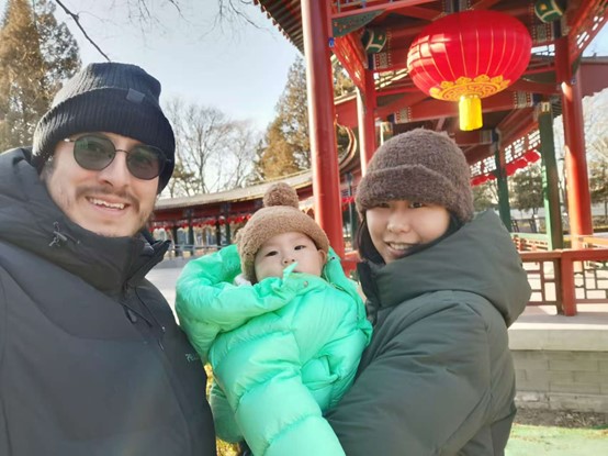 安东尼奥与家人。受访者供图 安东尼奥与家人。受访者供图