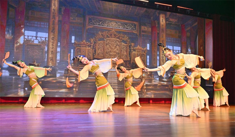 “武舞生风·感知中原”春节联欢会上的节目十分精彩。主办方供图 “武舞生风·感知中原”春节联欢会上的节目十分精彩。主办方供图