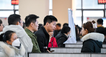 呼和浩特：新春招聘会送岗促就业