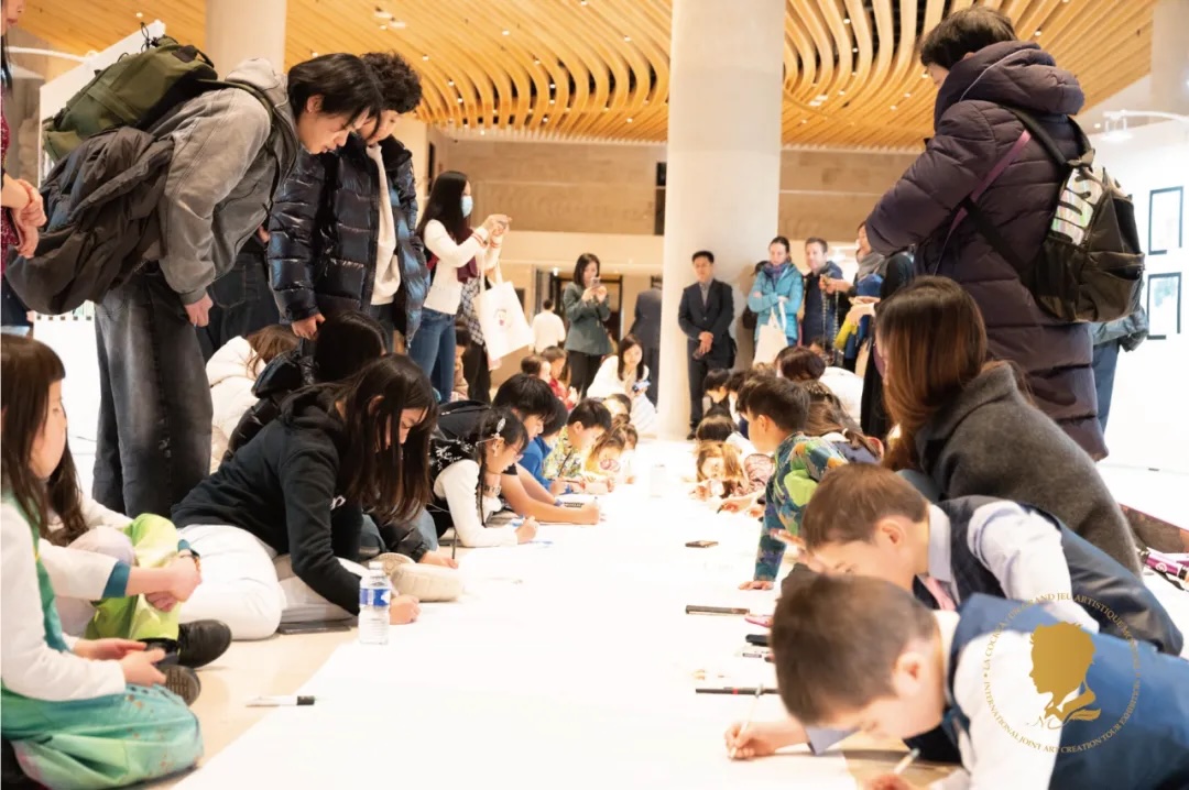 第三届国际艺术联创联展盛大开幕。法中交流促进会供图 第三届国际艺术联创联展盛大开幕。法中交流促进会供图