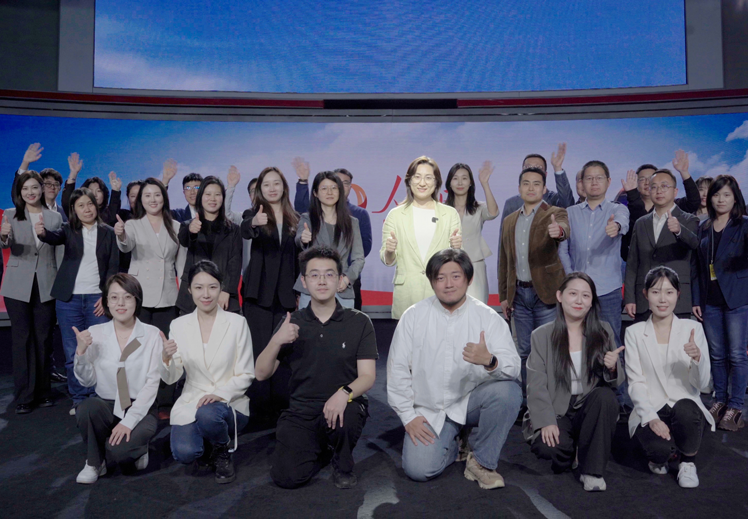 传民情递民意 人民网记者带你第一视角看两会 