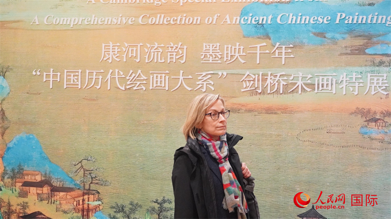 宋画特展吸引英国学者。徐量摄 宋画特展吸引英国学者。徐量摄