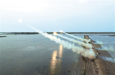 MAIN17445939288457MFGJ6XFP8.jpg