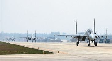 空军航空兵某旅开展飞行训练