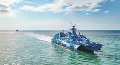 海军某大队开展海上训练