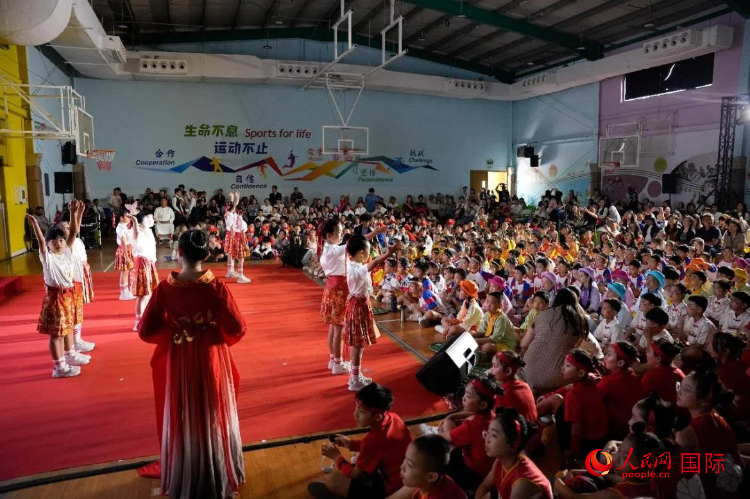 演出场景。人民网 塔里克·易卜拉欣摄 演出场景。人民网 塔里克·易卜拉欣摄