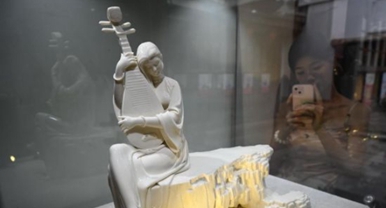 百余件德化陶瓷工艺美术作品亮相福州