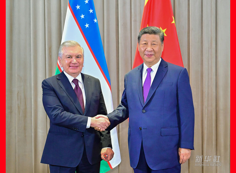 习近平会见乌兹别克斯坦总统米尔济约耶夫