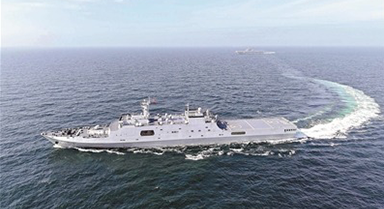 海军某支队舰艇编队开展海上训练