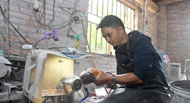 广西龙胜：玉器生产助就业