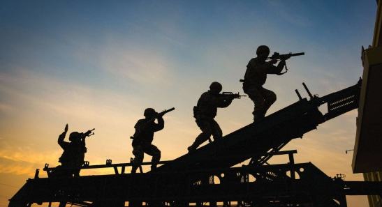 全军部队开展新年度军事训练