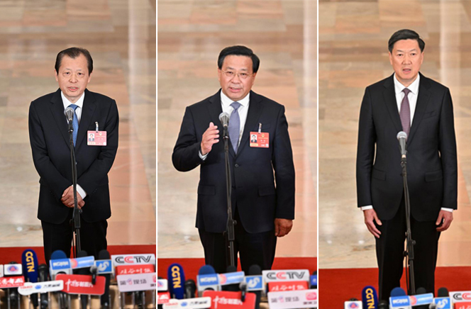 十四届全国人大四次会议第二场“部长通道”集中采访活动举行
