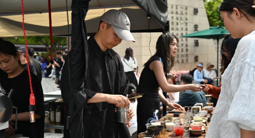上海：春日静安 咖啡飘香