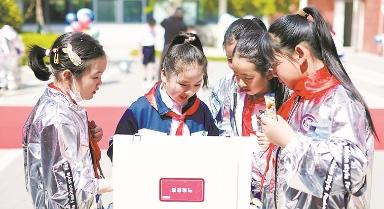 校园运动会放飞学生科创梦想