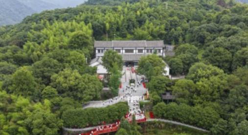 沉浸式实景让红色故事“活”起来