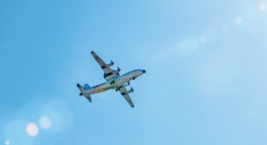 海军航空兵某部组织飞行训练