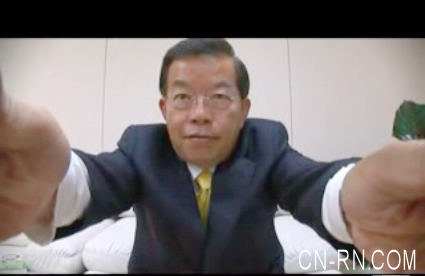 谢长廷拉年轻人票 阿公级人物玩起无码自拍