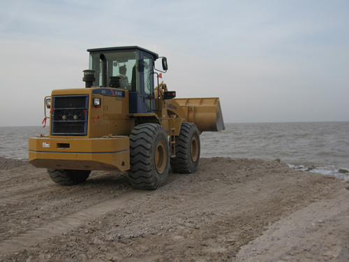 沧州渤海新区疏港中路填海造路