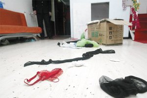天津近距查获地下场所淫秽v近距丝袜(2)国内情趣离内衣秀警方图片