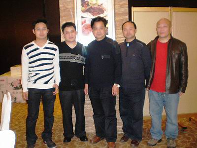 汉川市领导年年送土特产给在外地的汉川人过春