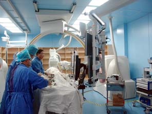 中山医院开展国内首例数字化双平板磁导航心血