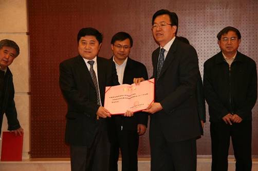 致公党中央举行悦康药业集团捐赠药品仪式