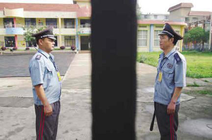 安庆市各学校纷纷出台措施 构筑校园安全网