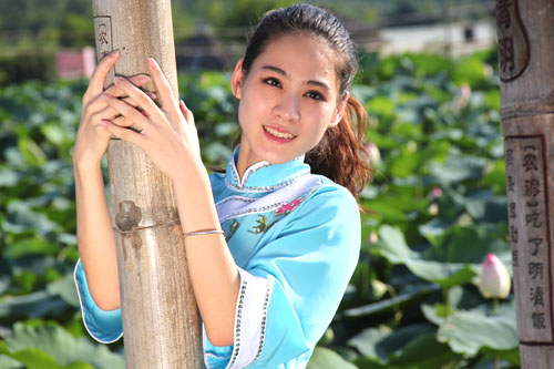 【组图】客家妹诠释客家服饰