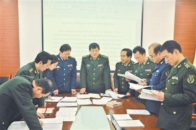 科学发展的行动指南--理论专家侯惠勤概谈10年