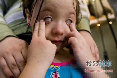 震撼!国外孕妇水中分娩全过程【9】--健康卫生频