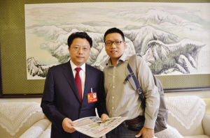 十八大报告人口政策_空军指挥学院用十八大报告激励科研人员创新精神(2)
