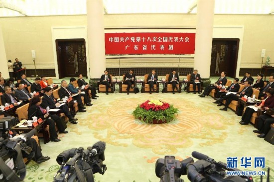 （十八大）（26）代表团分组讨论向媒体开放