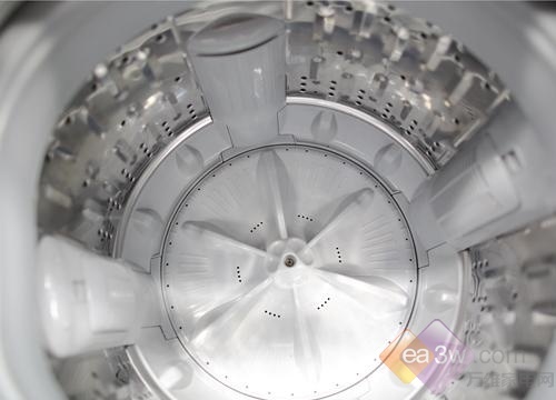 低价买个大容量 美的8KG超值洗衣机推荐