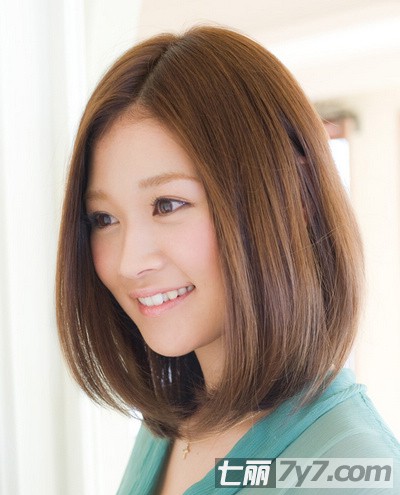 2013刘海<em>发型</em>流行趋势 最流行的<em>女士</em>刘海扮靓