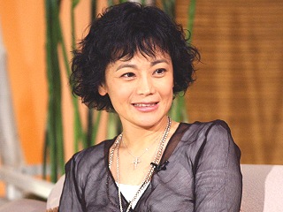 第23届金马奖影后张艾嘉(《最爱》)