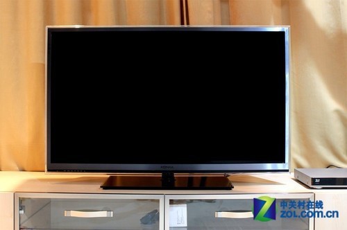 看3D玩智能 康佳液晶電視降至9499元 